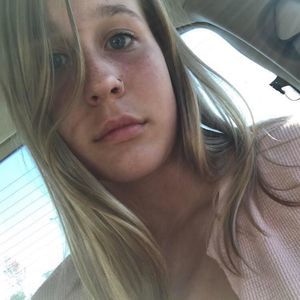 Meet your Posher, Lexie